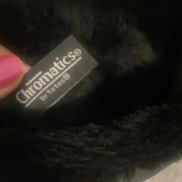 Snowboots size 10 Chromatics by Totes - Picture 8 of 10